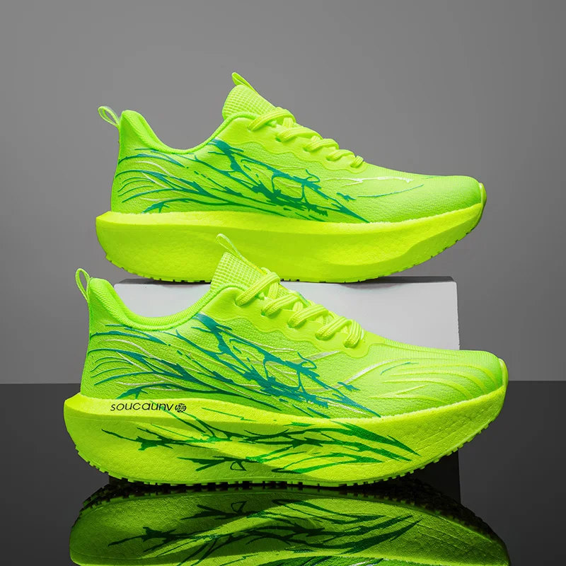 Marathon Running Shoes With Carbon Board